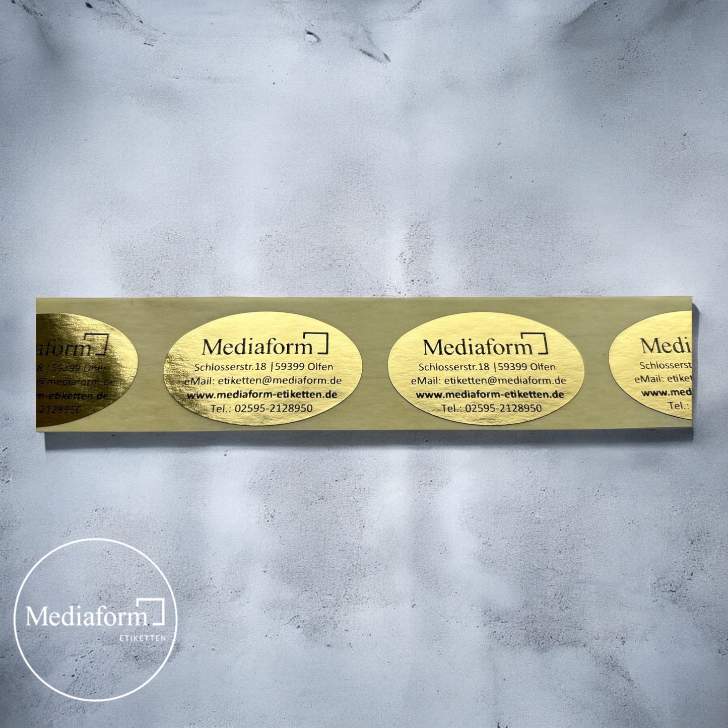 Etiketten auf Rolle 25x40mm gold glänzend oval